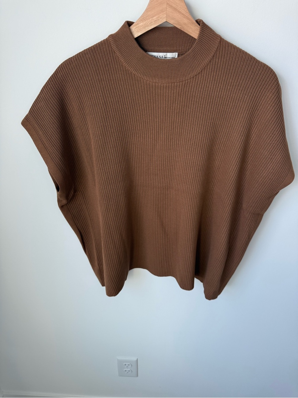 Zenana Women’s NWT Ribbed Mock-Neck Short Sleeve Sweater - Deep Camel | S-L